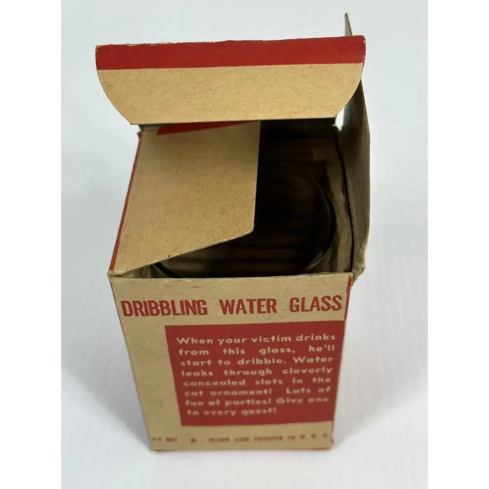 VINTAGE GAG GIFT NOVELTY DRIBBLING WATER GLASS‎ WITH THE ORIGINAL BOX